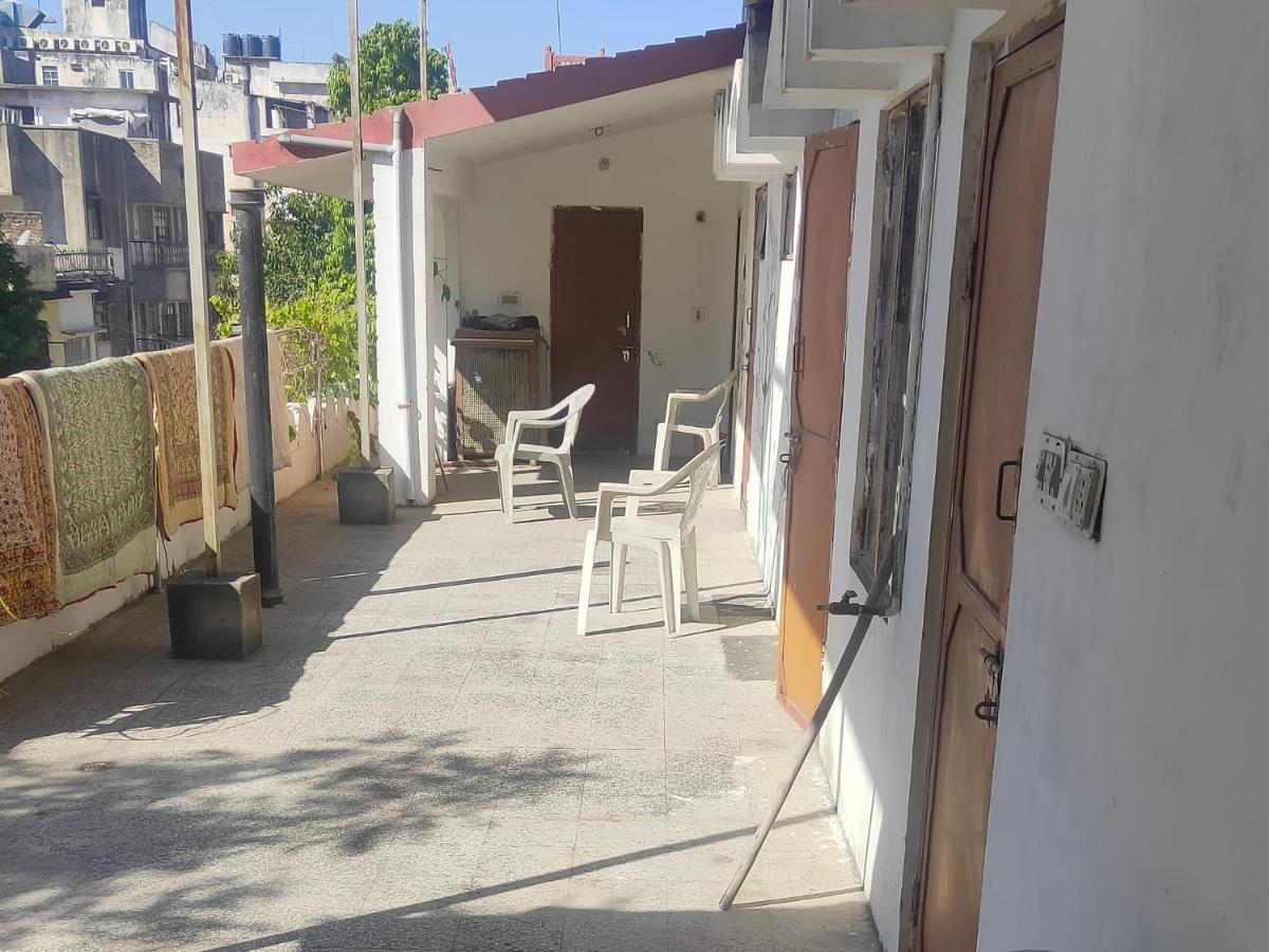 Jwala Niketan Guesthouse Private Rooms Jaipur Exterior photo